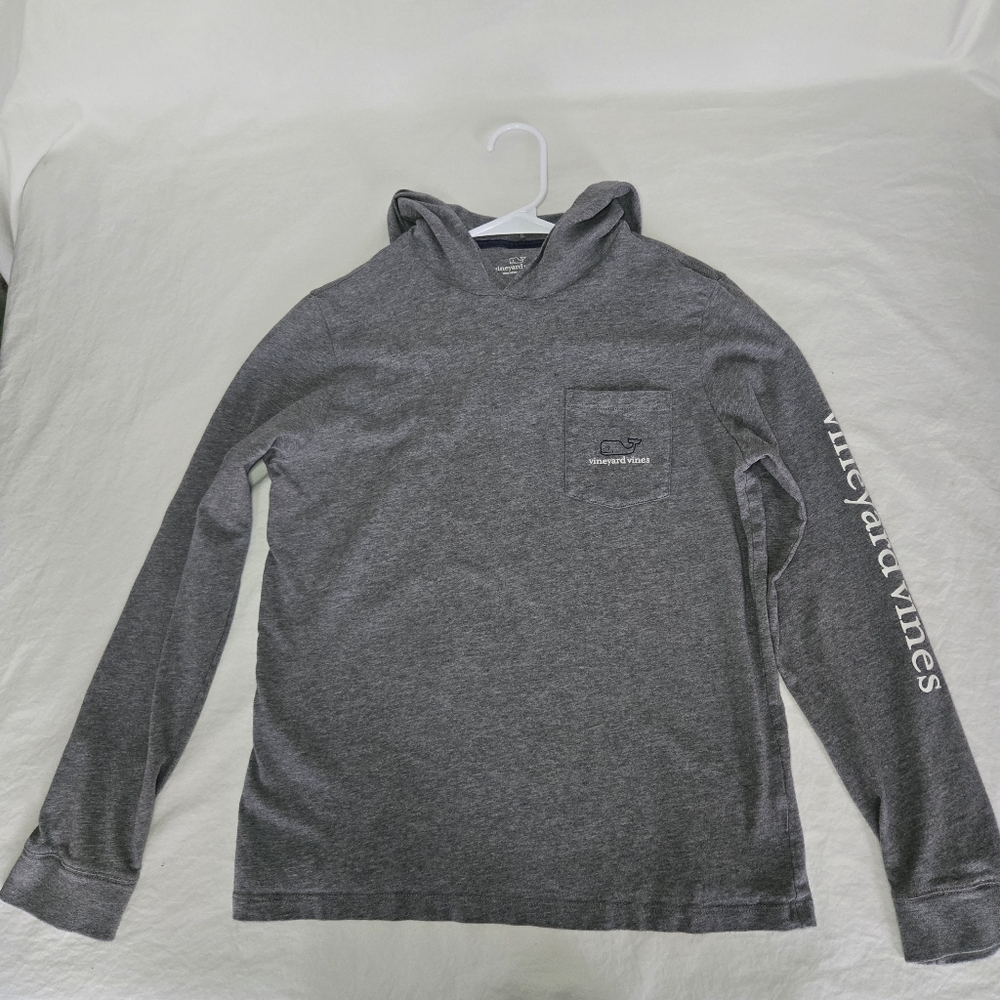 Vineyard Vines Boys Charcoal Long Sleeve Light Weight Hooded Pullover,  Size L